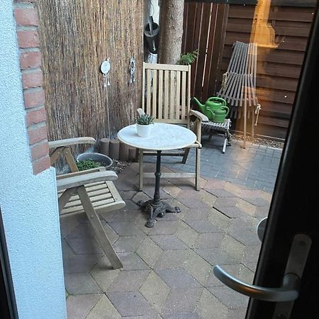 Apartment Mit Terrasse Ip-Tv Stellplatz Krefeld Exterior photo
